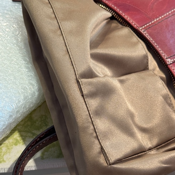 Rare Coach Burgundy Leather Shoulder Bag with Tassel - Picture 10 of 11